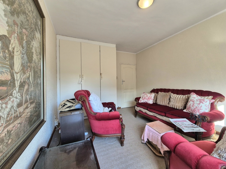 3 Bedroom Property for Sale in Wynberg Upper Western Cape